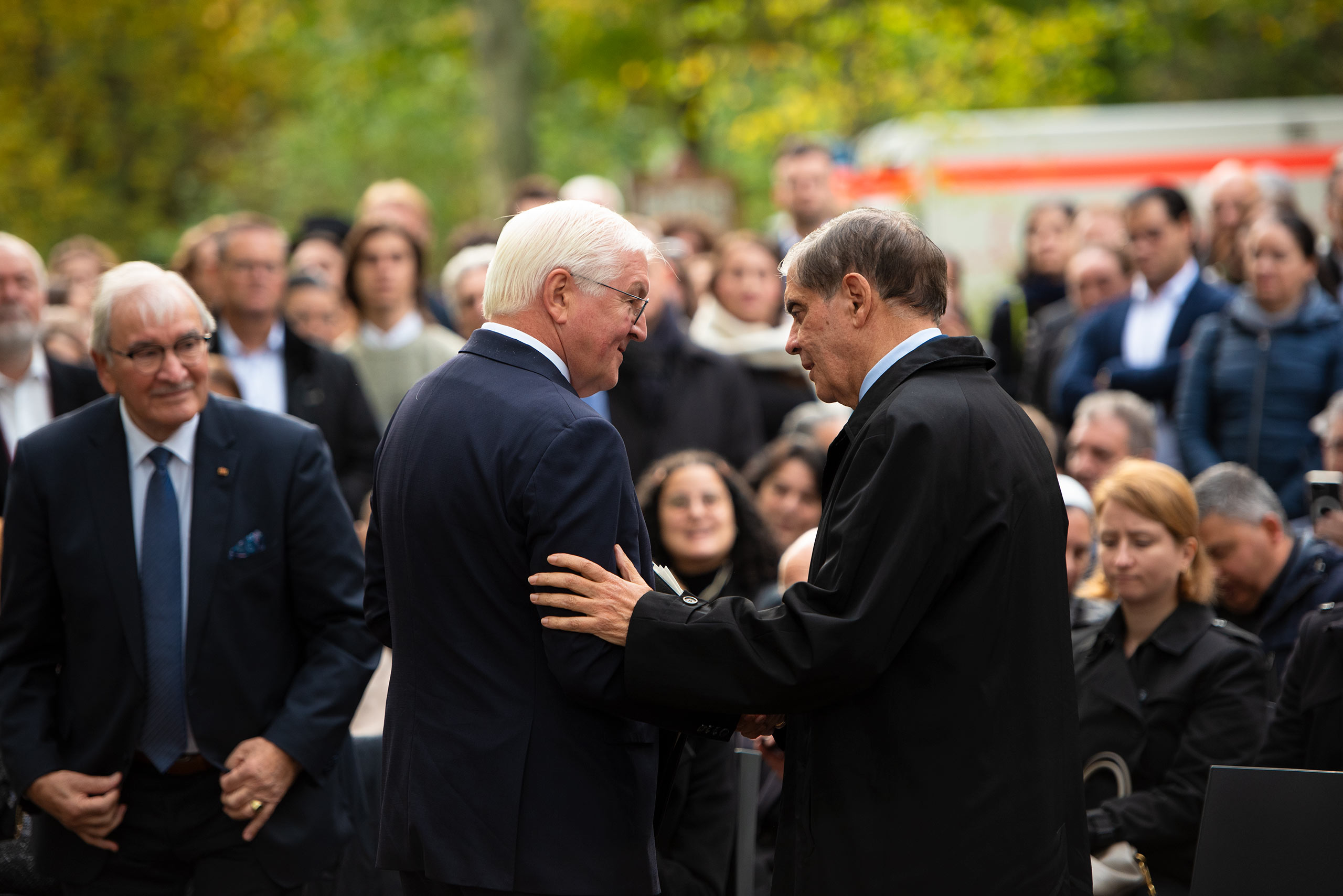 Frank-Walter Steinmeier und Romani Rose